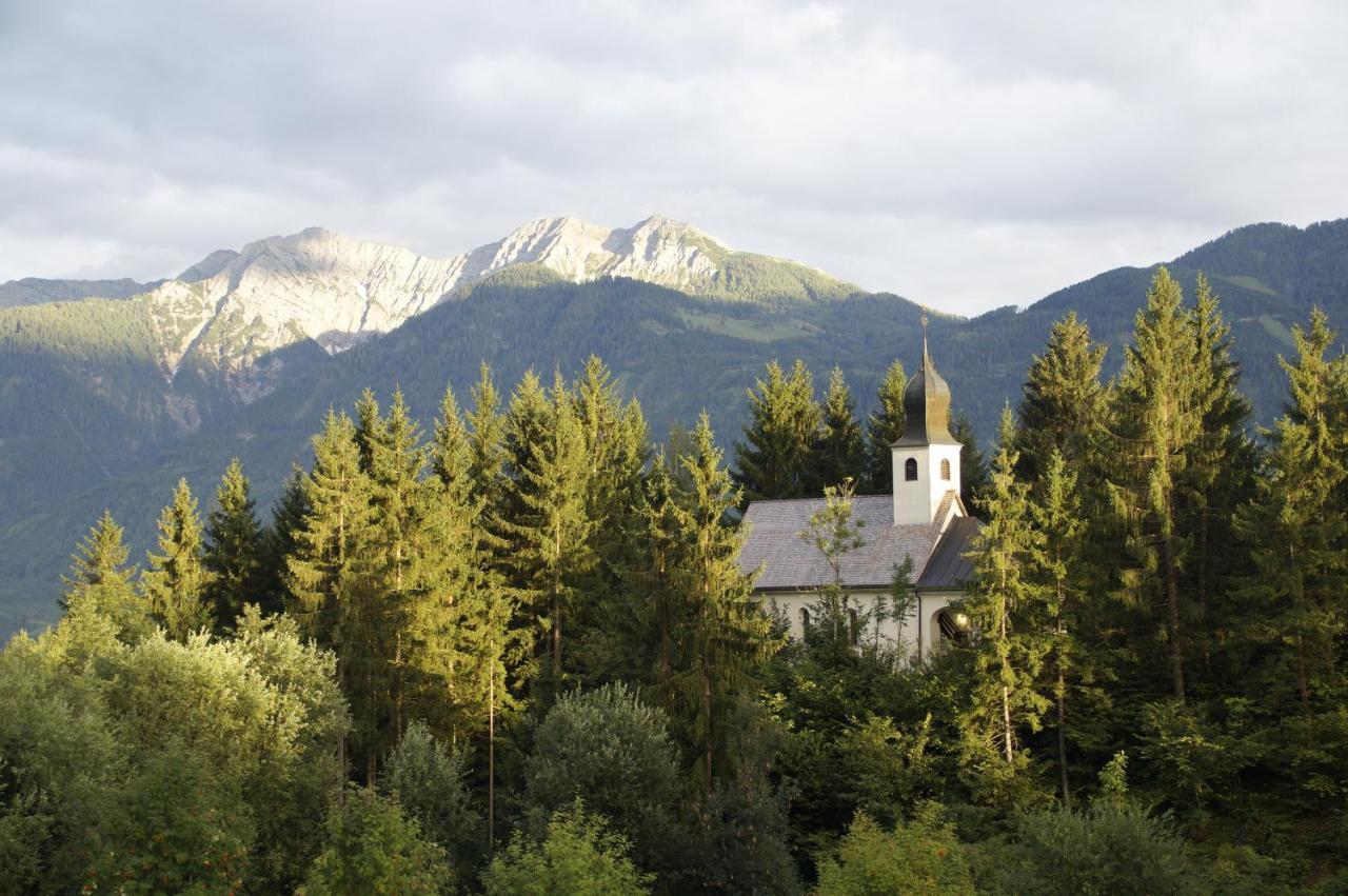 Naturhotel Landhof Irschen Bagian luar foto